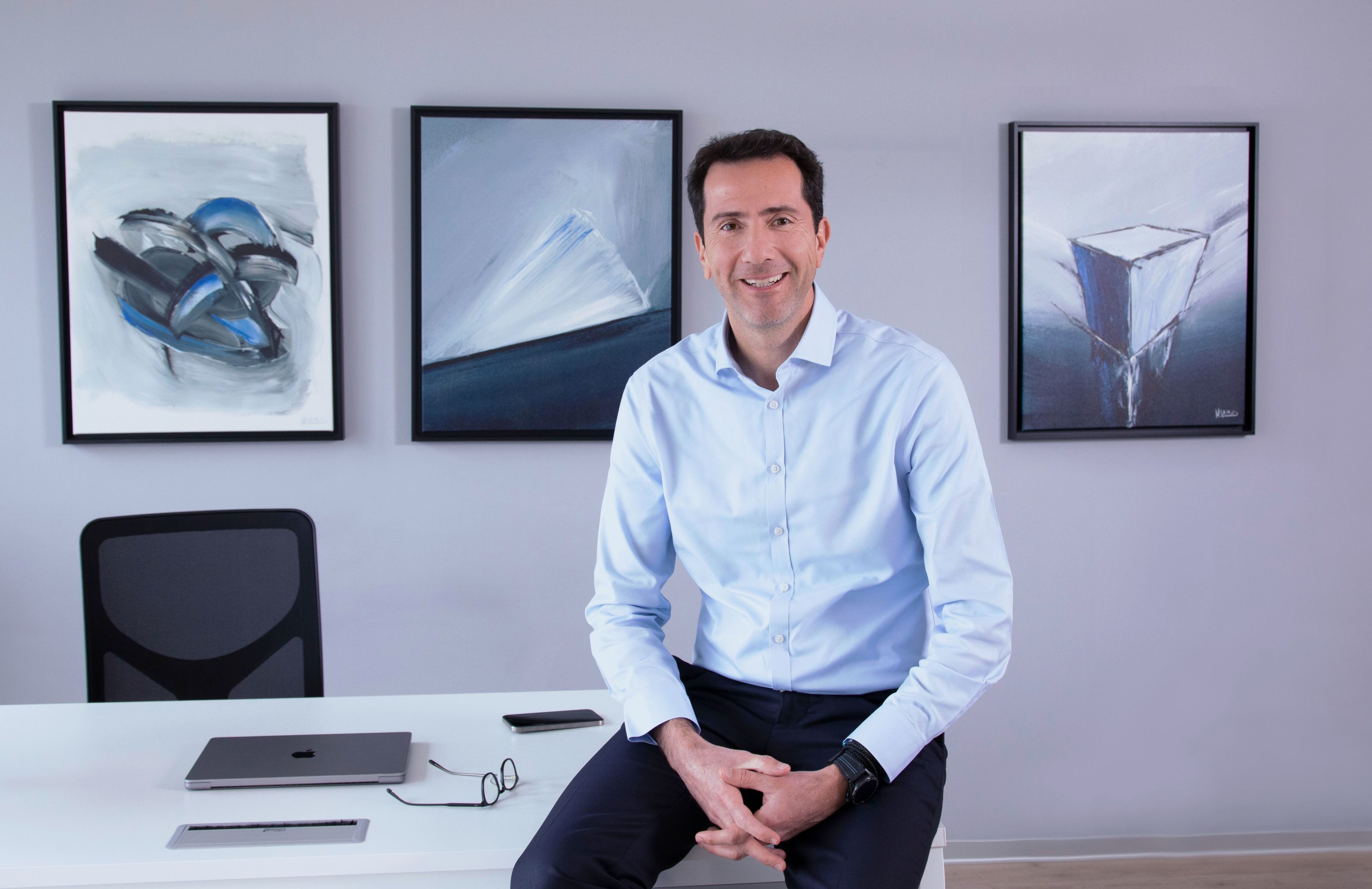 blueberries on white ceramic container